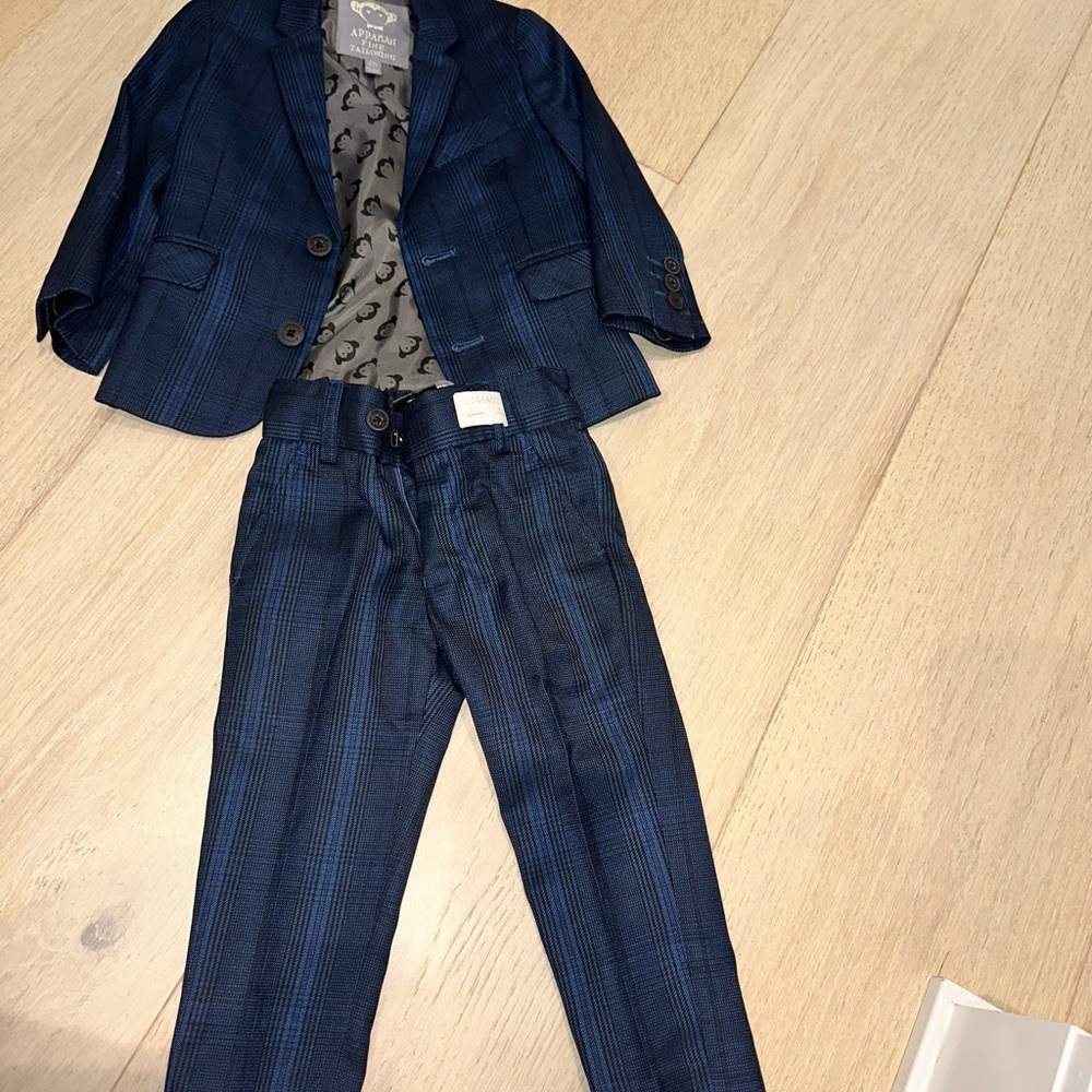 Appaman two piece suit -2T - Picture 2 of 6
